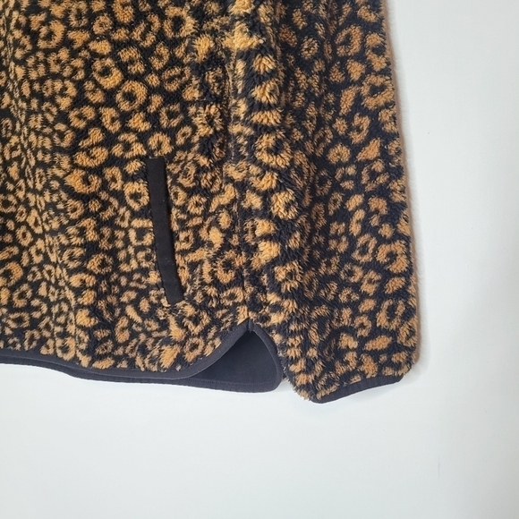 Teddy Leopard Print Zip Pullover Sweater - Picture 5 of 15